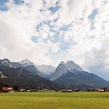 Haus Mit Wunderschoenem Ausblick Und Garten 加爾米施-帕滕基興 外观 照片